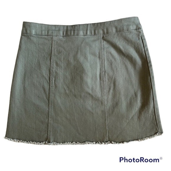 BCBG Jean Mini Skirt Green Size 27 NWT - Picture 2 of 5